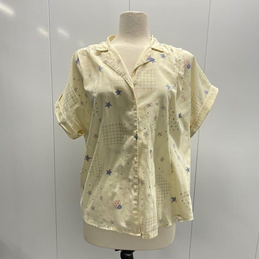 Vintage Tops & Co Light Yellow Button Down Shirt Size Large Classic Style